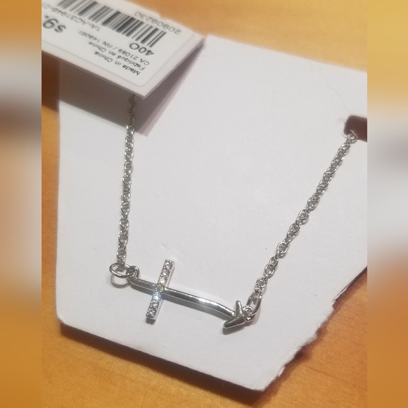 Silver & diamonds sideways arrow cross crucifix & chain neckalace pendant - Picture 3 of 9